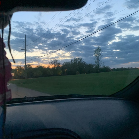 Meet your Posher, Meghan - Picture 12 of 16